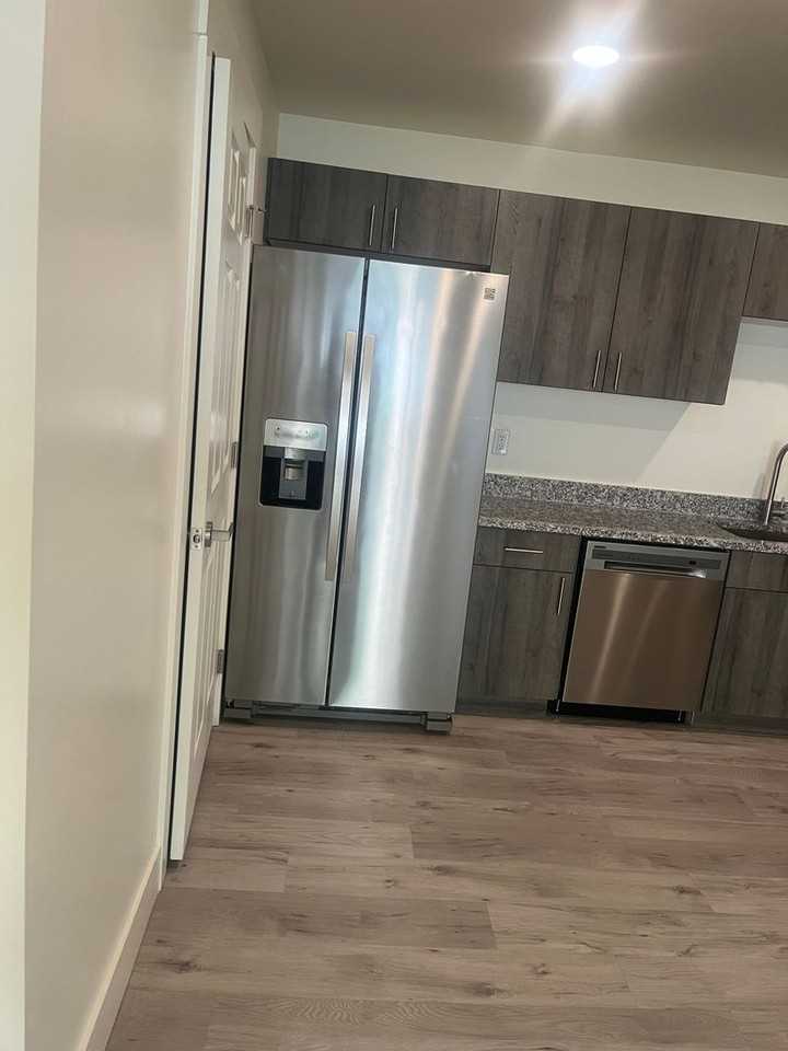 122 Falls Ave West - Photo 3 of 5