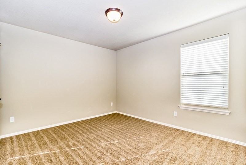 7393 Brooklyn Ave #A - Photo 5 of 8