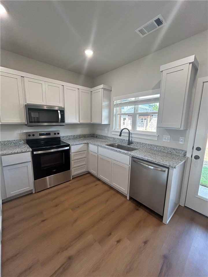 623 Cosmos Street - Photo 7 of 17