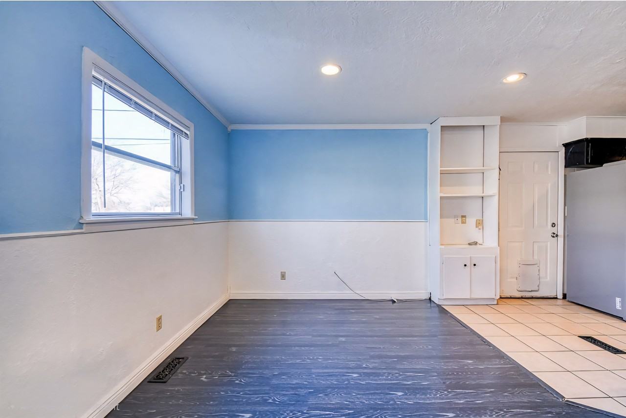 401 West Polk Street - Photo 7 of 17