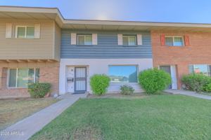 featured image of 4558 N 15th Ave