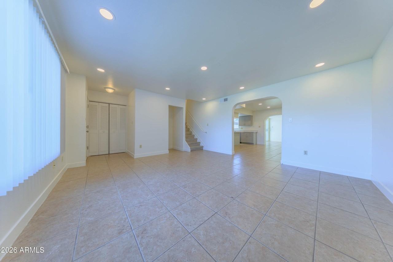 4558 N 15th Ave - Photo 7 of 49