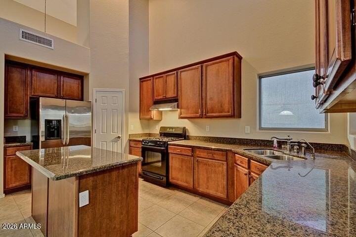 21672 N Geraldine Dr - Photo 5 of 37