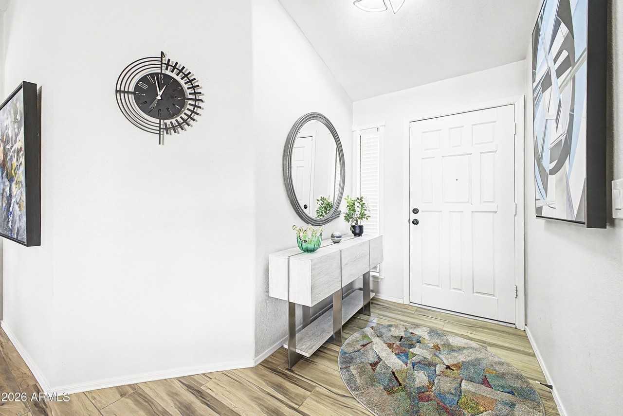 9625 W Taro Ln - Photo 5 of 40