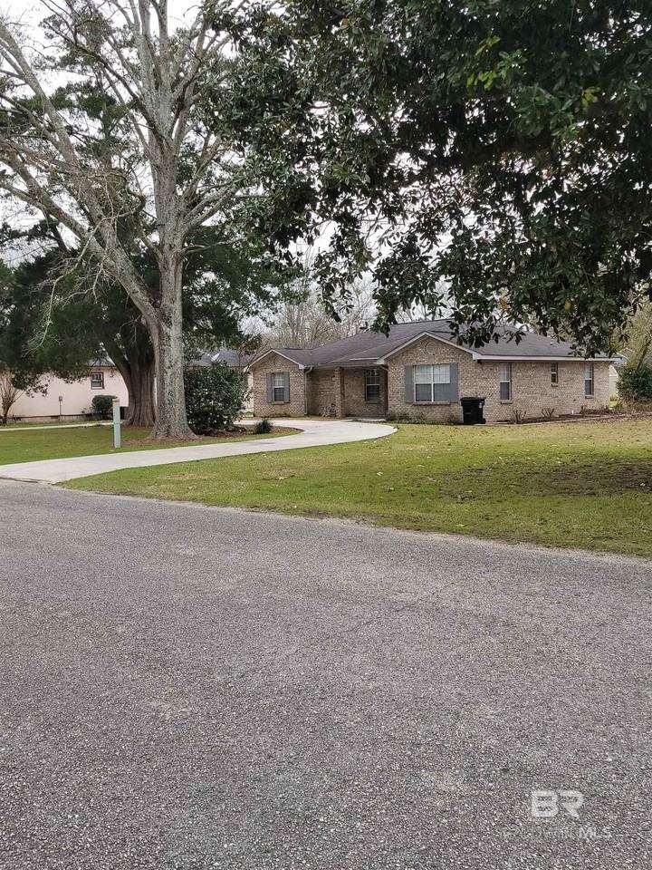 18689 Florida St - Photo 2 of 21