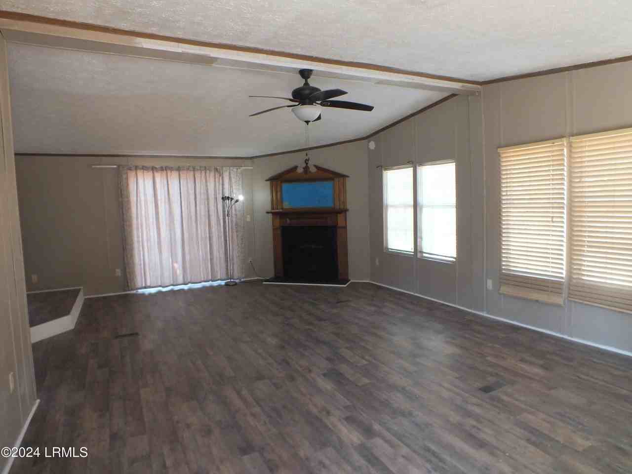 25 Milledge Village Rd - Photo 3 of 14