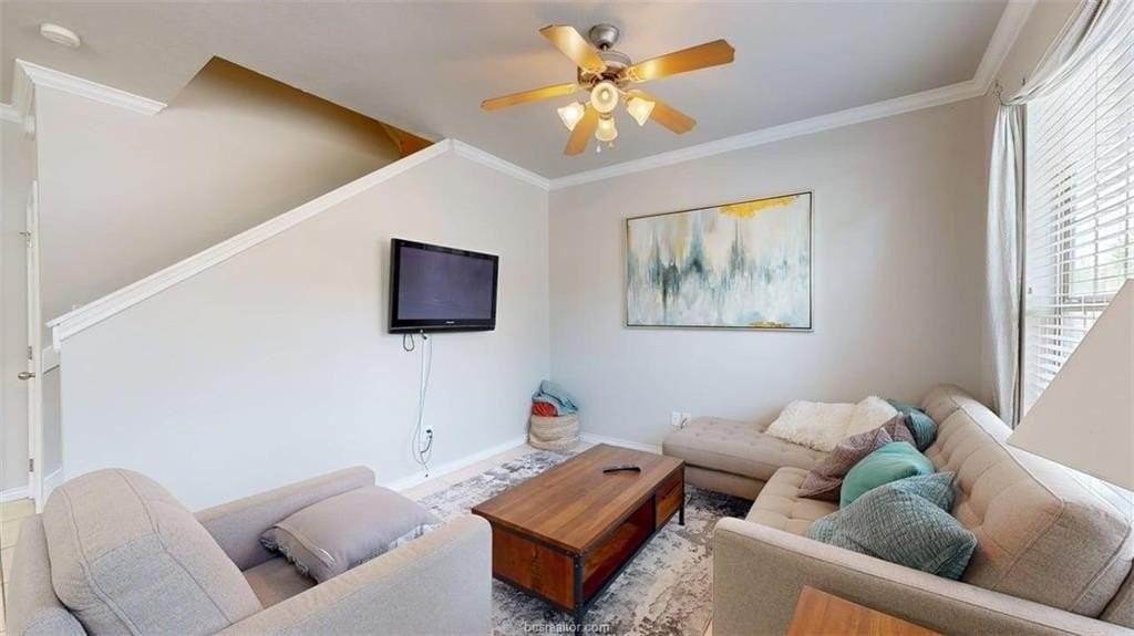 141 Forest Dr - Photo 2 of 32