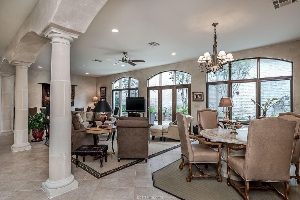 4763 Stonebriar Cir - Photo 3 of 21