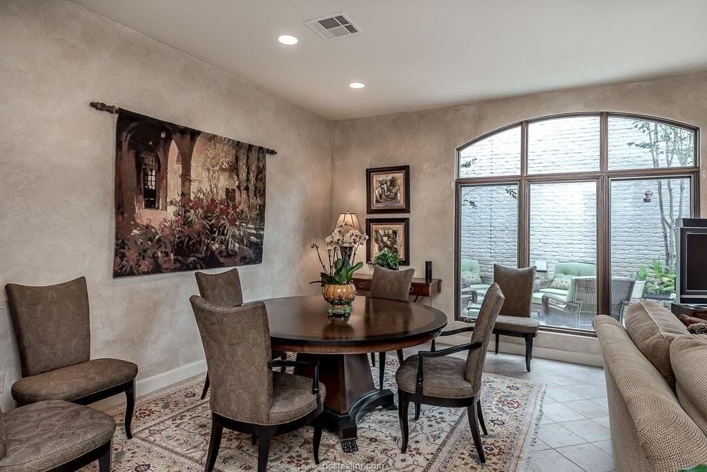 4763 Stonebriar Cir - Photo 5 of 21