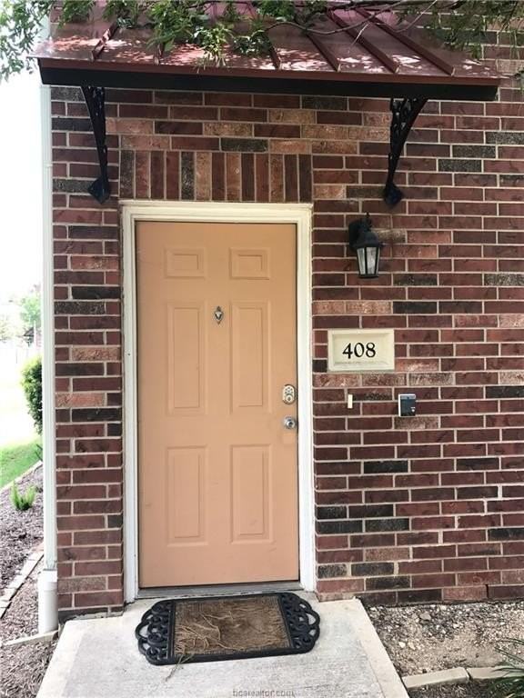 801 Luther St W #408 - Photo 2 of 16
