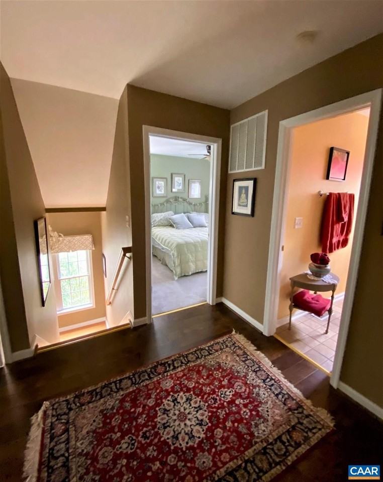144 Burnet St - Photo 6 of 19
