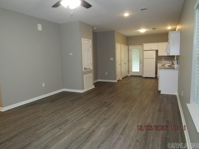 2135 Hickory St - Photo 3 of 12