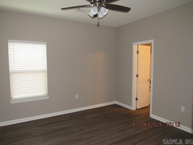 2135 Hickory St - Photo 5 of 12