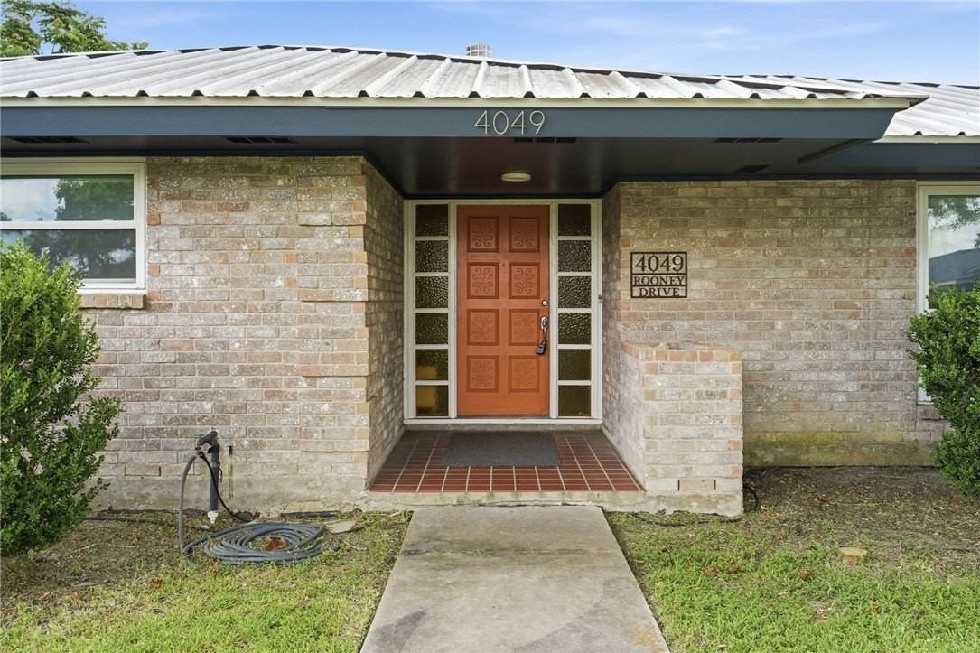 4049 Rooney Dr - Photo 4 of 30
