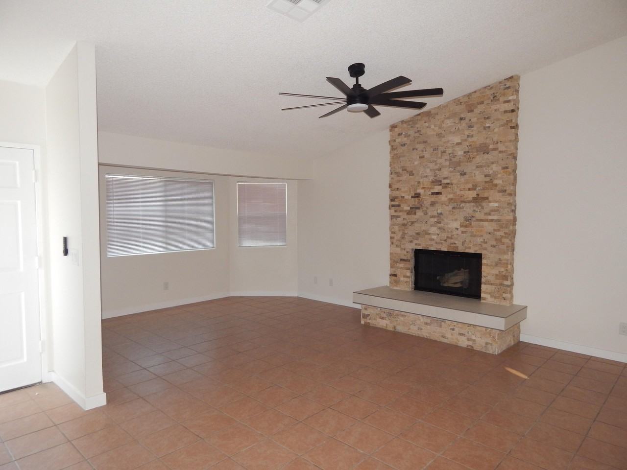 68175 Encinitas Rd - Photo 3 of 16