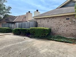 featured image of 5120 Everett Ln