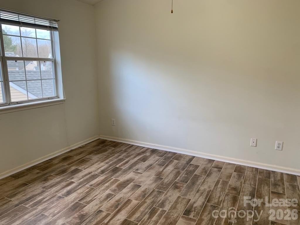 5745 Prescott Ct - Photo 6 of 16