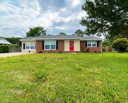1095 Strathdon Ave - Photo 1 of 1