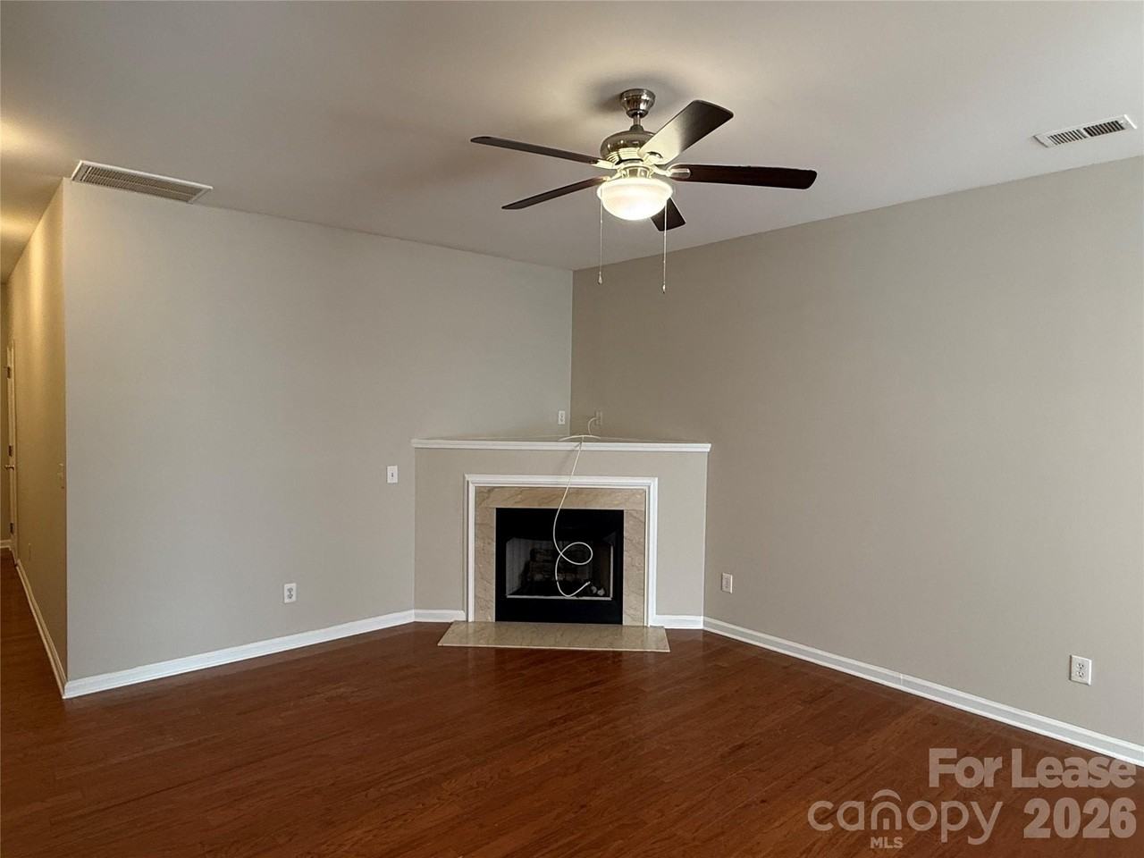 2152 Whispering Way - Photo 2 of 19