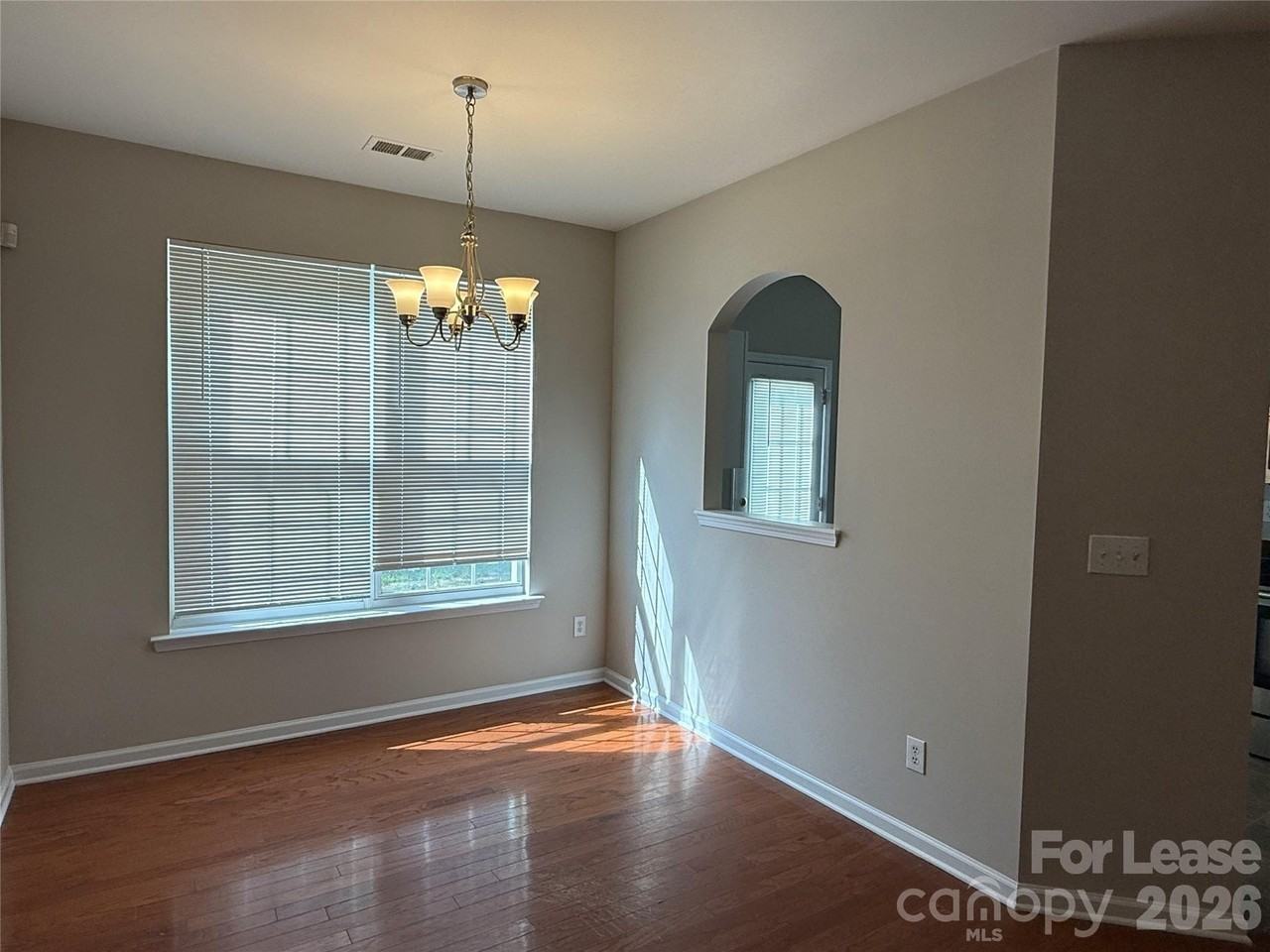 2152 Whispering Way - Photo 3 of 19