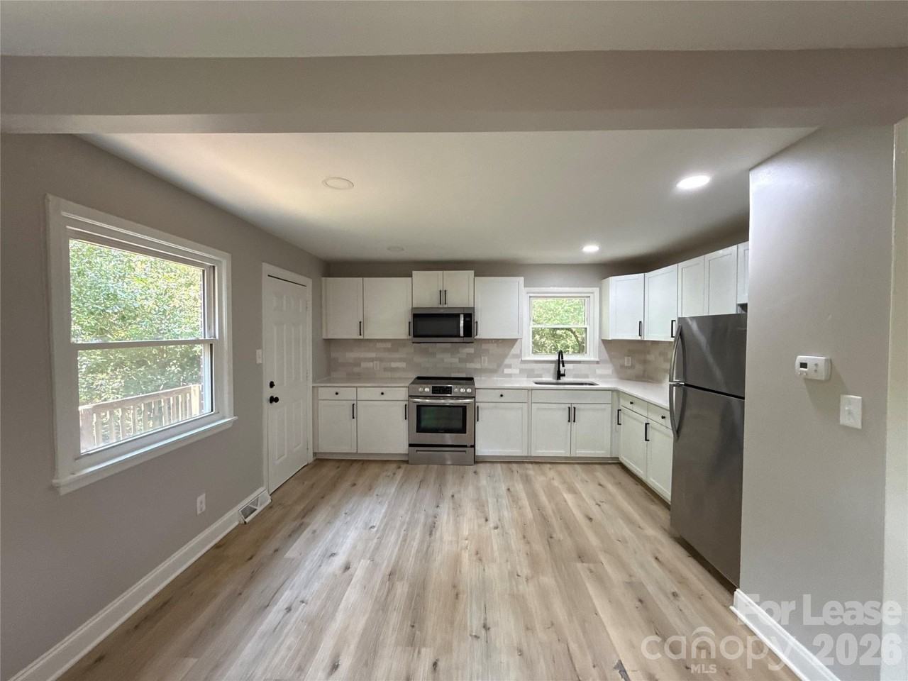 9411 Loblolly Ln - Photo 4 of 13