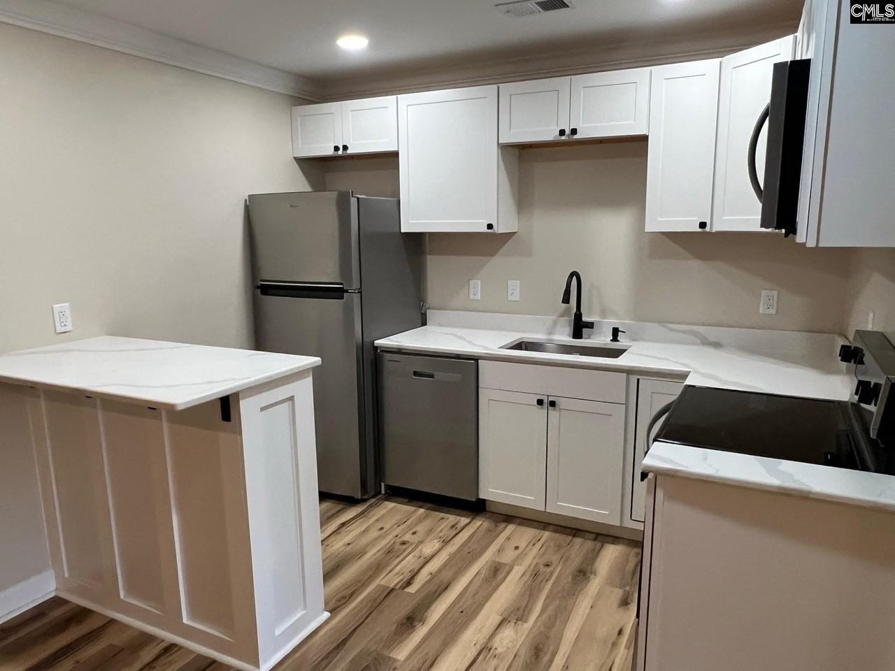 4608 Sheraton Rd - Photo 5 of 11