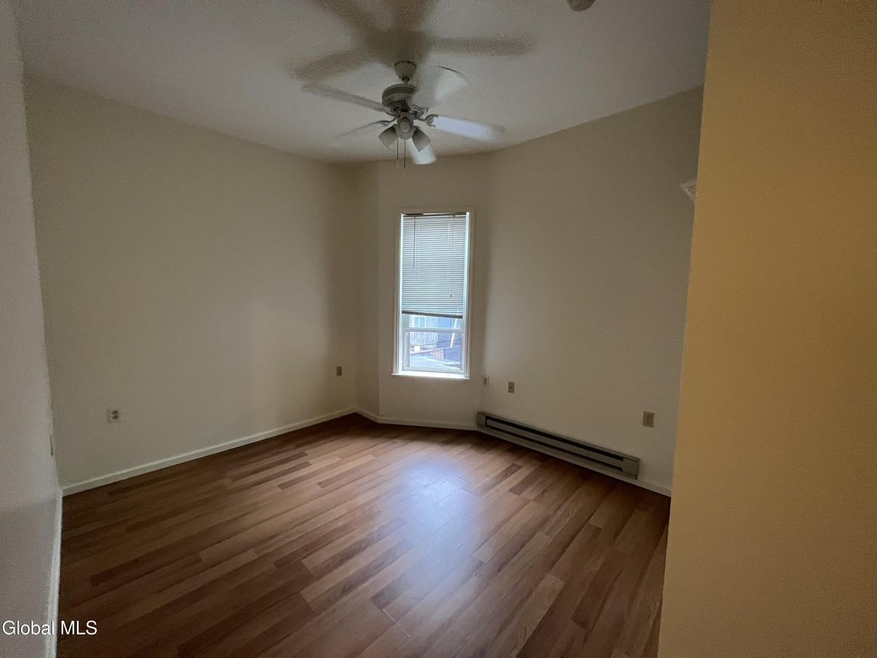 150 4th St #10 - Photo 7 of 15