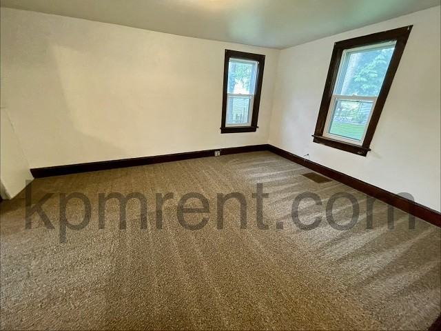 621 Oak St #1 - Photo 6 of 19