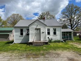 featured image of 728 W 10th St