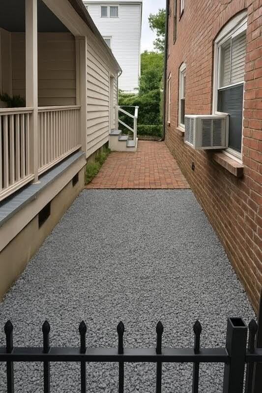 78 Nassau St - Photo 4 of 20