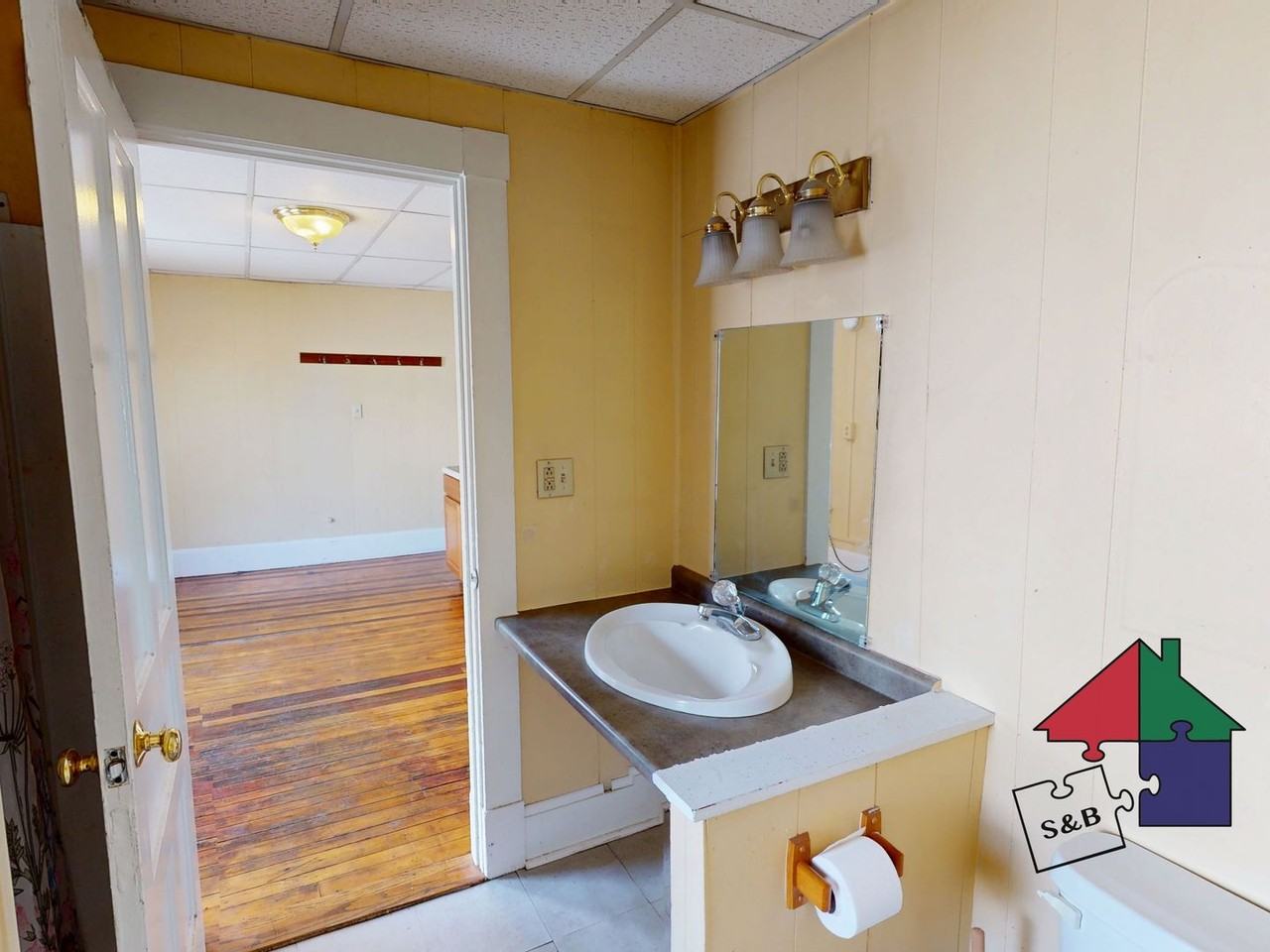 235 Elm St. - Photo 5 of 28