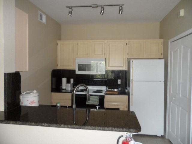 8927 Legacy Ct #20-201 - Photo 5 of 10