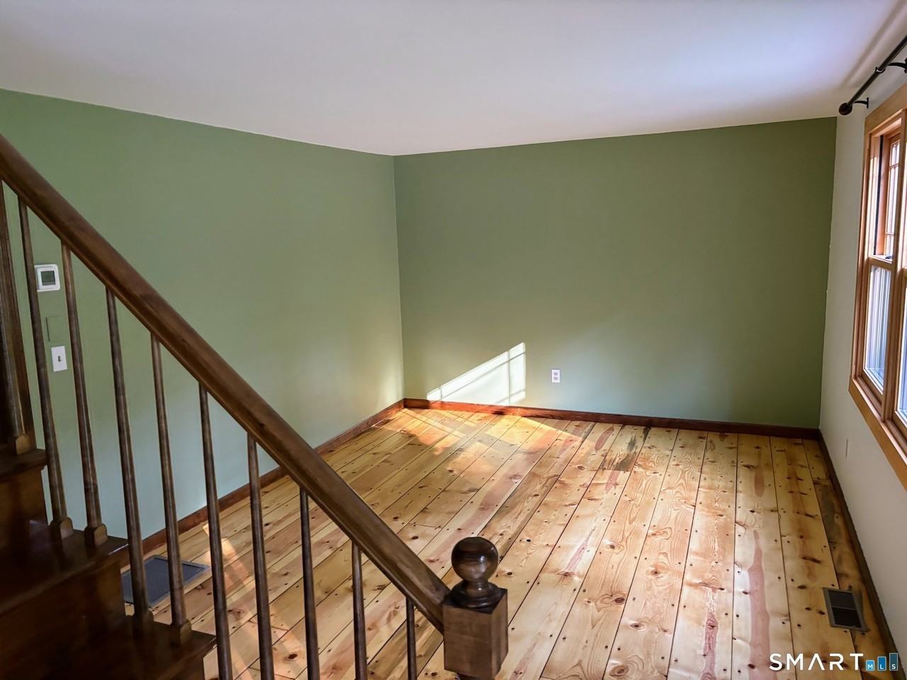 47 Comstock Ave - Photo 3 of 18
