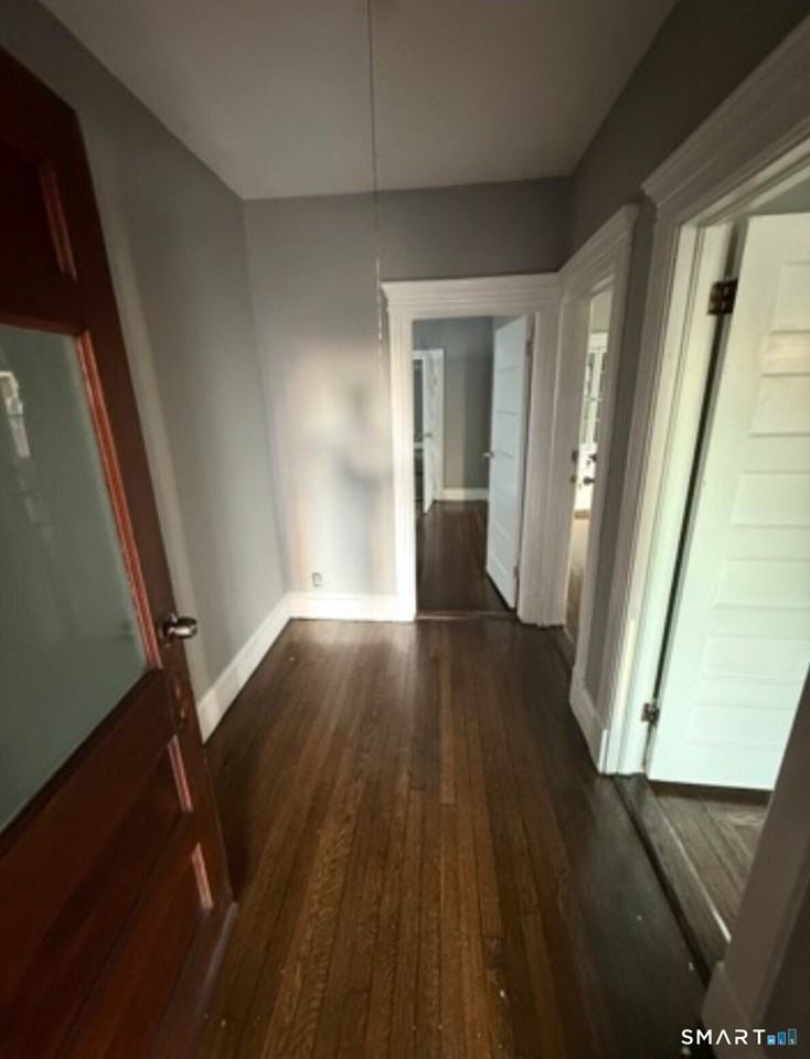 151 Fairview St - Photo 4 of 8