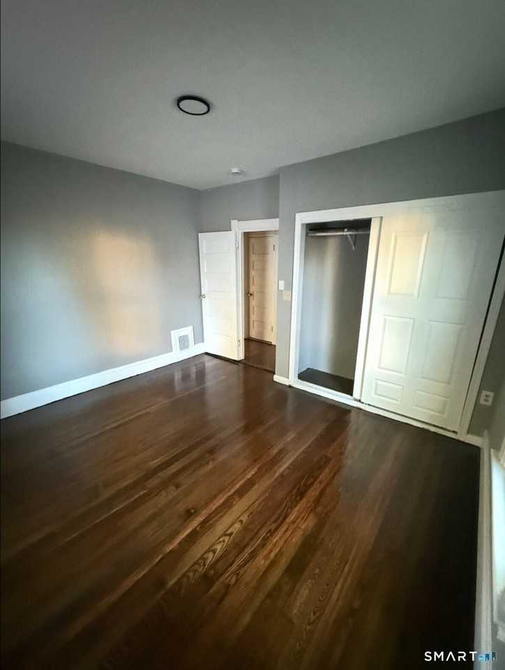 151 Fairview St - Photo 7 of 8