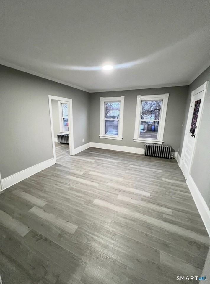 3 Oak Ave - Photo 4 of 9