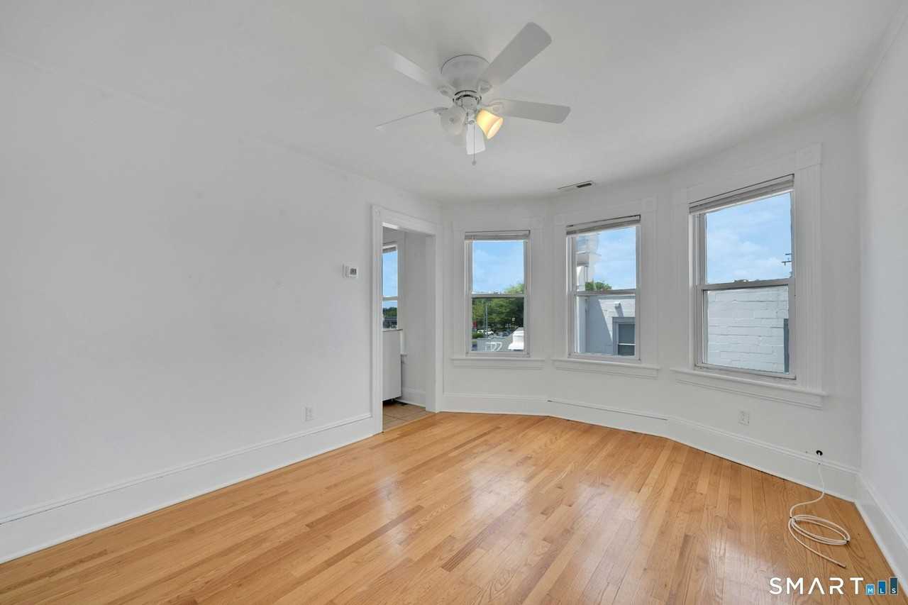 125 Tunxis Hill Rd - Photo 5 of 20
