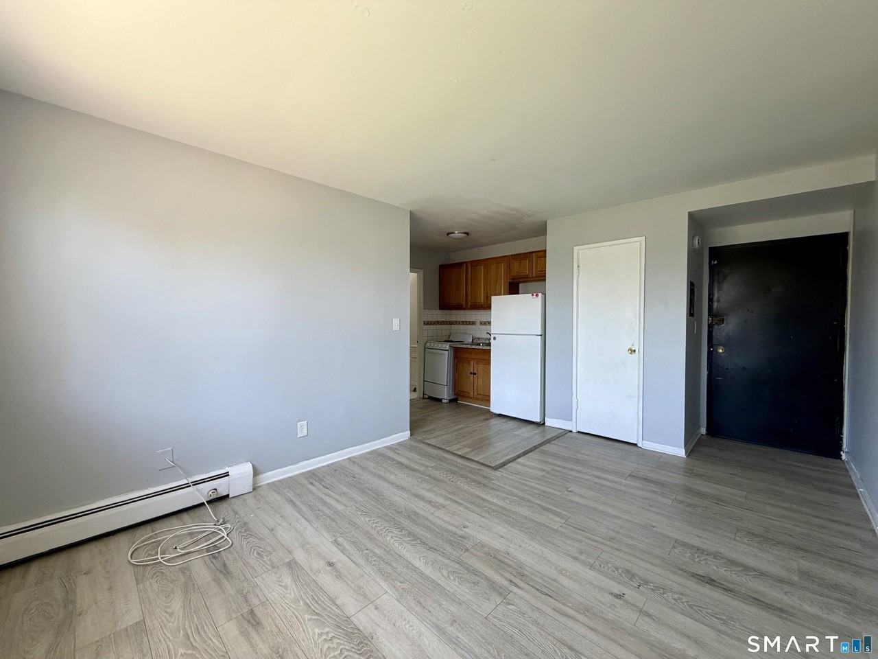 145 Cowles St #B7 - Photo 3 of 8