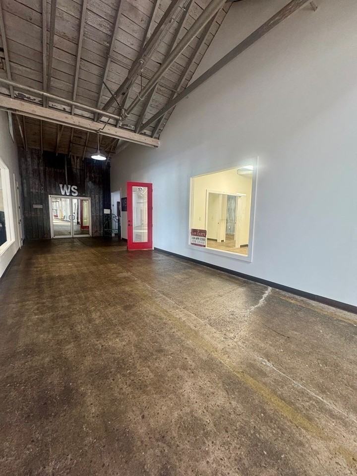 1369 Headland Ave - Photo 2 of 15