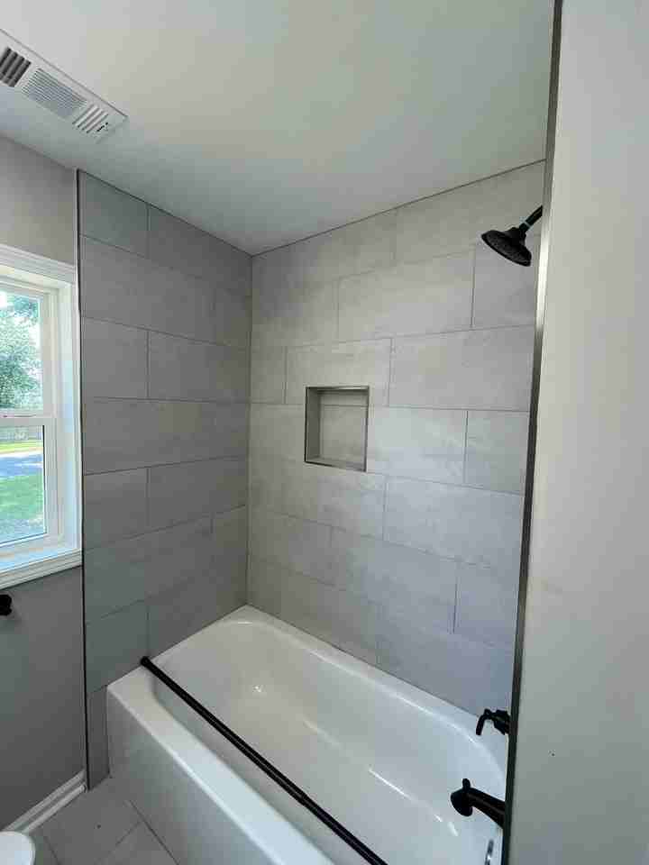 2102 Somerset Ave - Photo 4 of 31