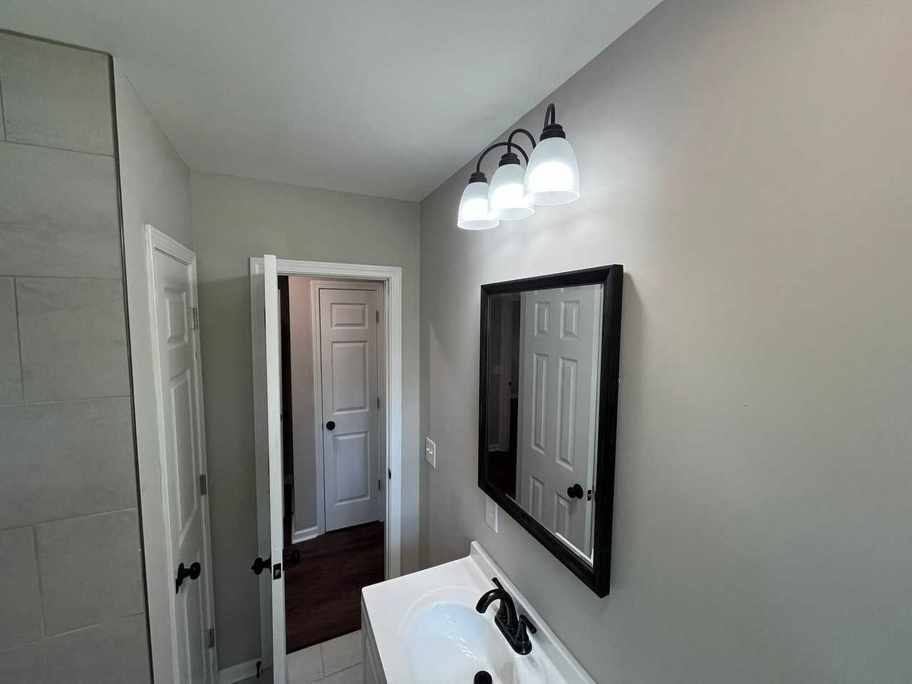 2102 Somerset Ave - Photo 7 of 31