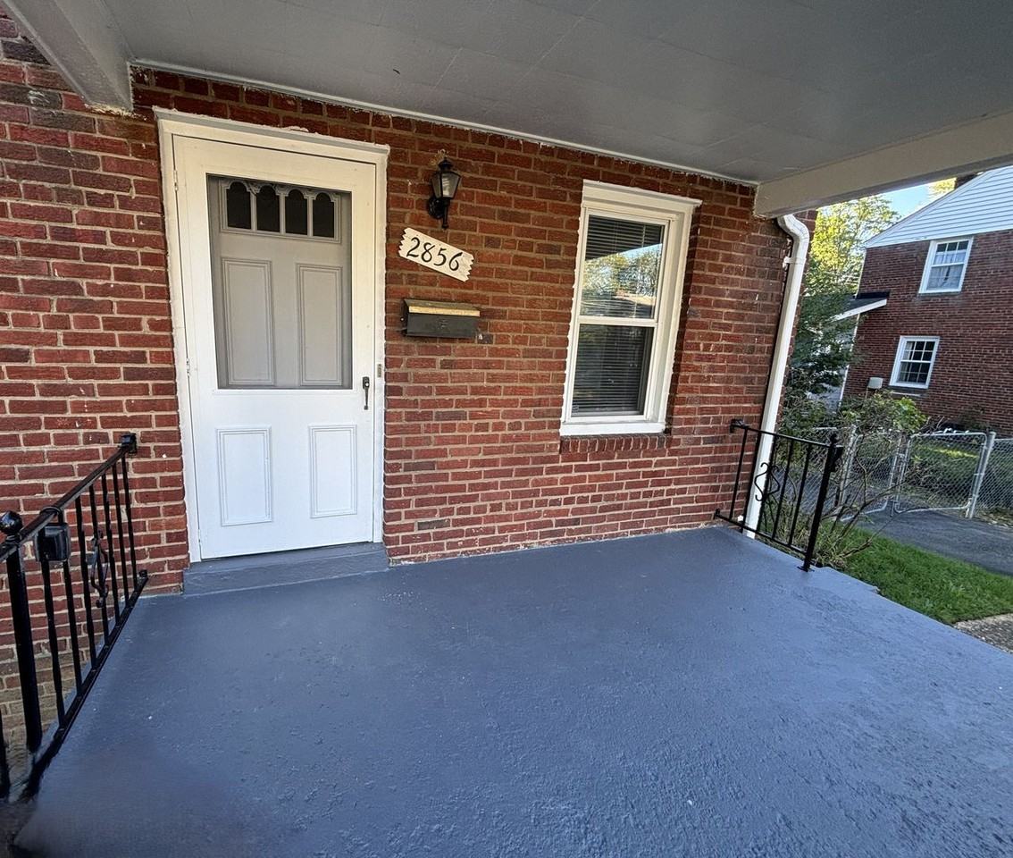 2856 Fairhaven Ave - Photo 2 of 17