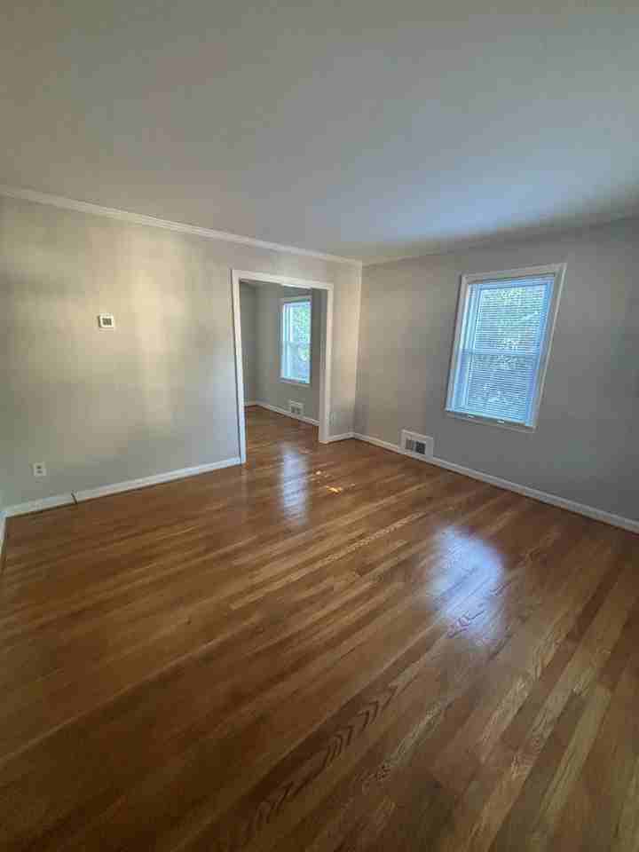 2856 Fairhaven Ave - Photo 4 of 17