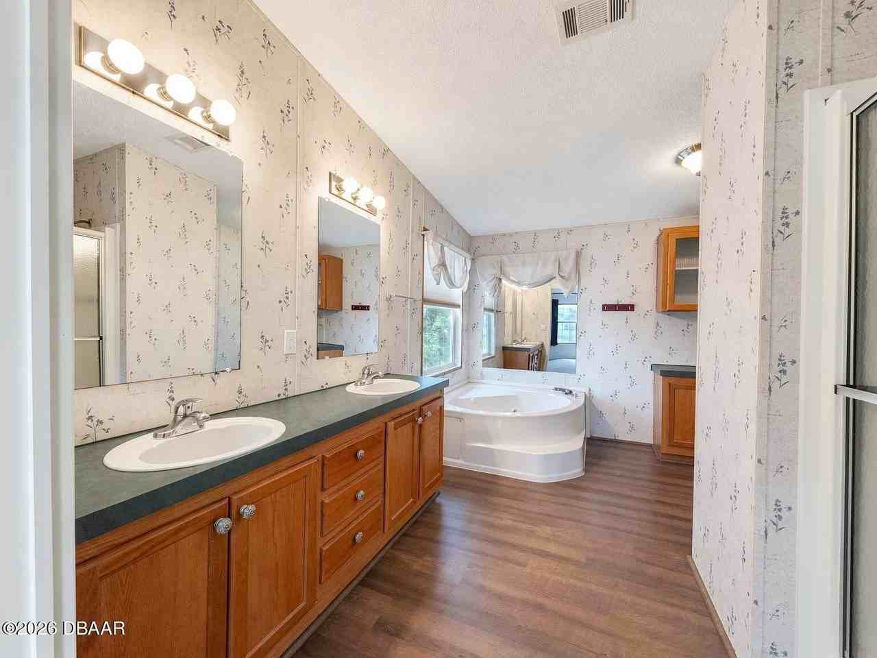 33 Cherrywood Ct - Photo 6 of 11