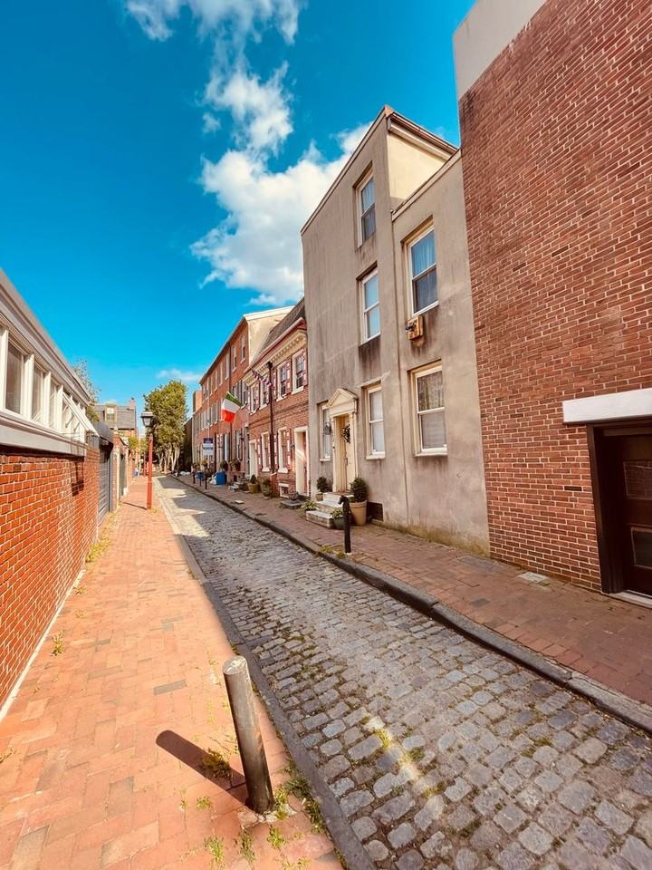 242 Stampers St - Photo 2 of 45