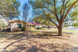339 E Nottingham Dr - Photo 1 of 1