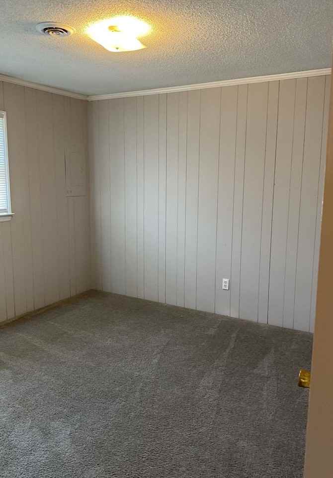 124 E Washington Ave - Photo 4 of 5