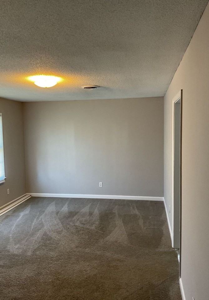 124 E Washington Ave - Photo 5 of 5
