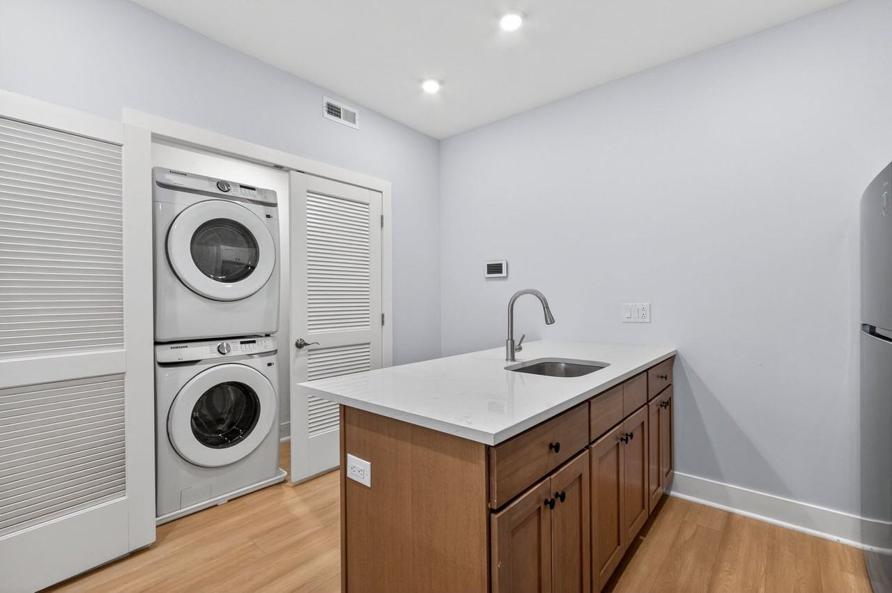 822 N 40th St - Photo 3 of 21