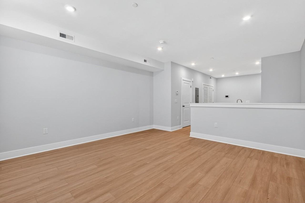 822 N 40th St - Photo 5 of 21